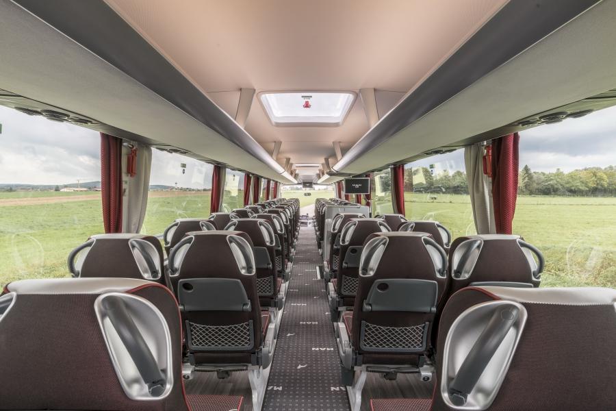 Интерьер MAN Lion’s Coach C 2017 года  (фото 5 из 15)